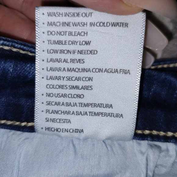 KanCan Natalie High Rise Fray Hem Cutoff Denim Shorts Sz. 7/27 - Picture 8 of 9